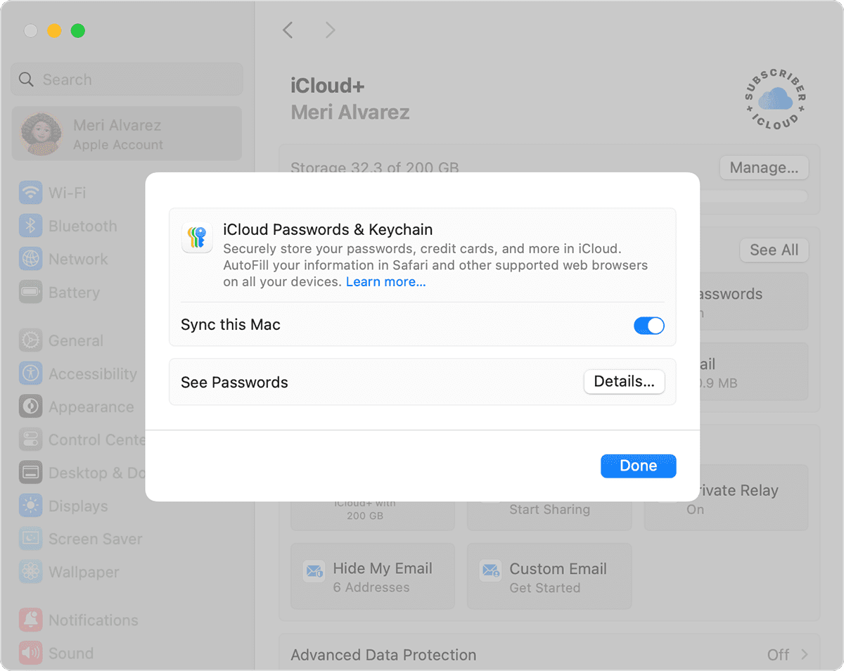 iCloud Keychain settings screen showing password sync options and autofill management panel.